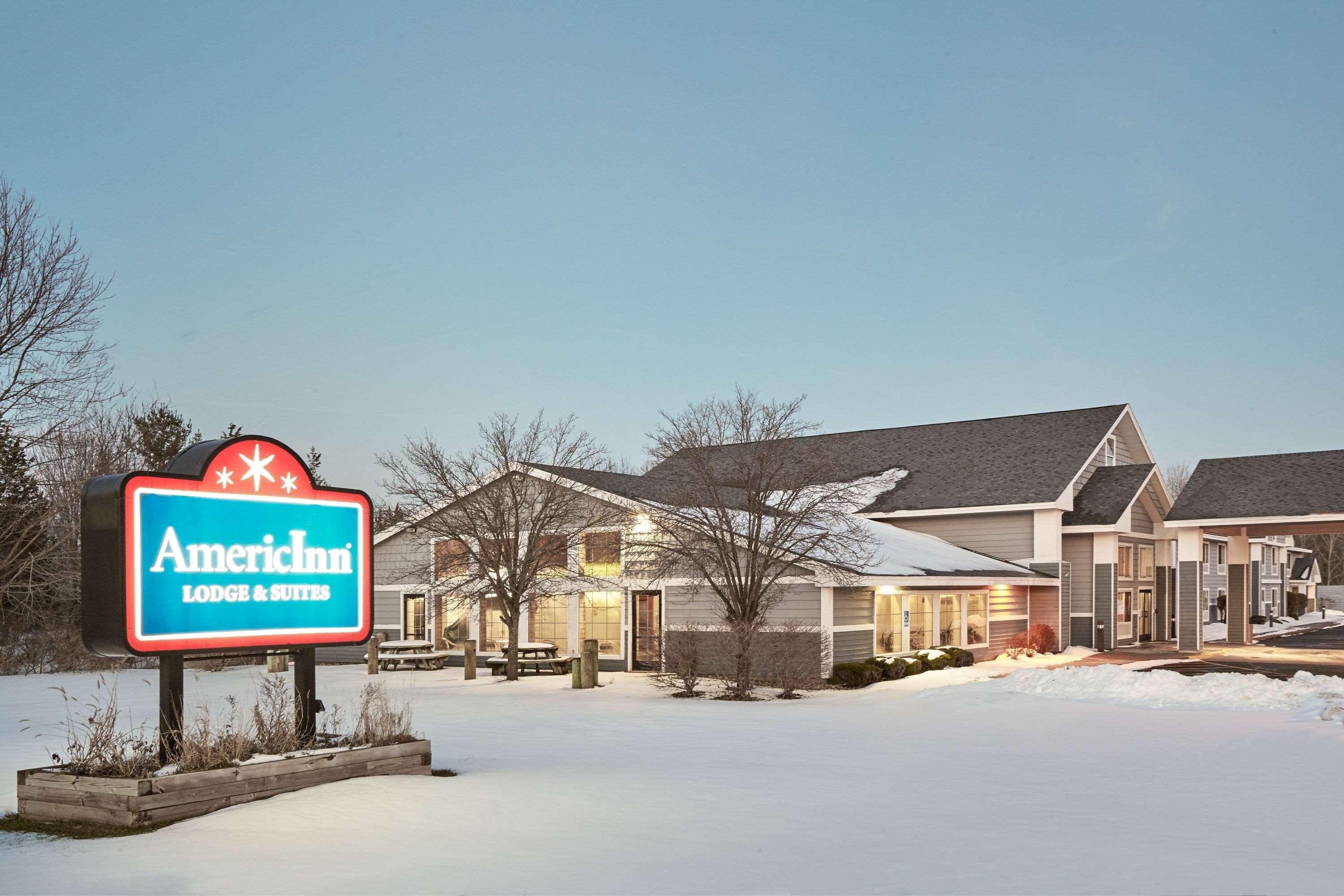 Hotel Americinn By Wyndham Douglas/saugatuck