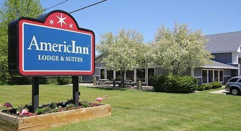 Americinn By Wyndham Douglas/saugatuck